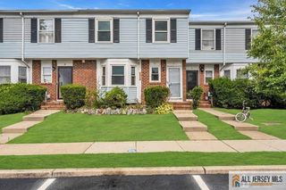 17 Begonia Court, Sayreville, NJ 08872