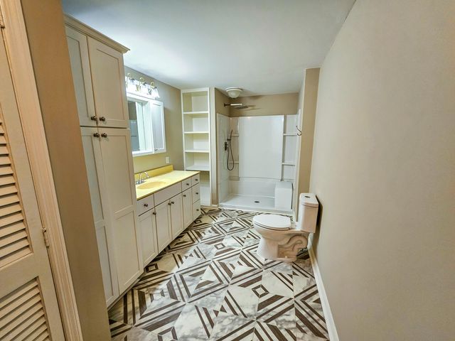 127 Meadowlake Drive, Walterboro, SC 29488