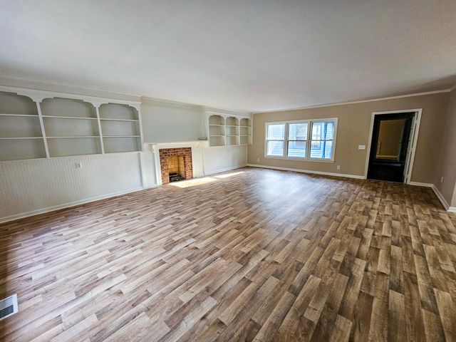 127 Meadowlake Drive, Walterboro, SC 29488