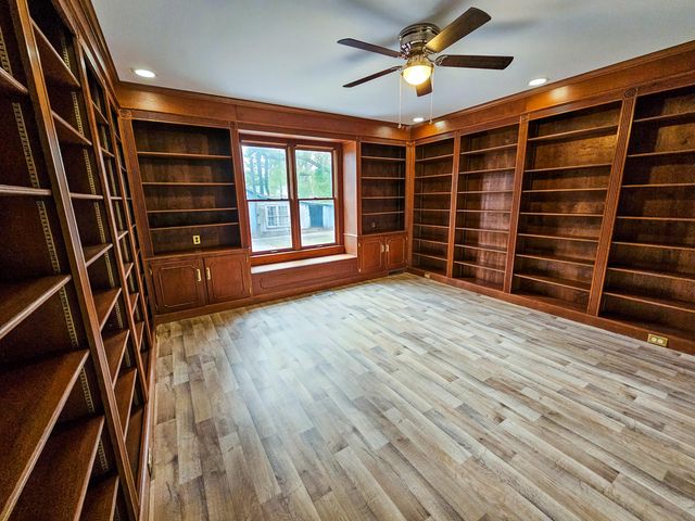 127 Meadowlake Drive, Walterboro, SC 29488