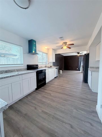 8211 Leader Street, Houston, TX 77036