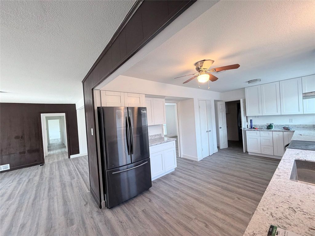 8211 Leader Street, Houston, TX 77036