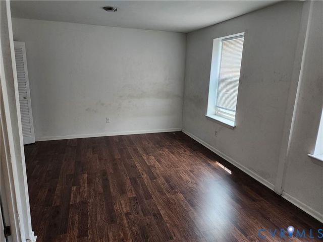 1814 Regal Dr, Henrico, VA 23075