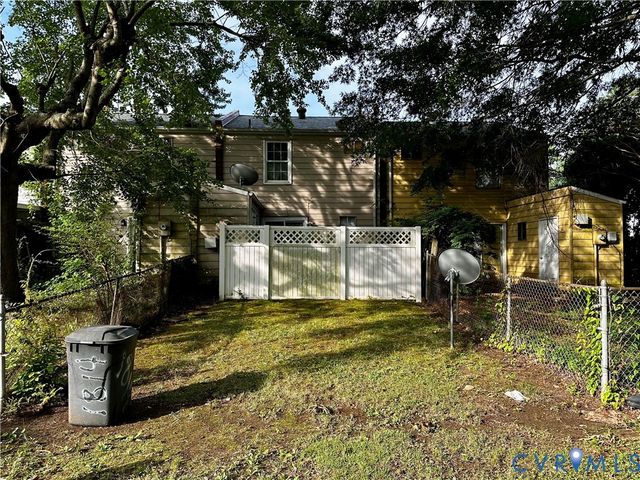 1814 Regal Dr, Henrico, VA 23075