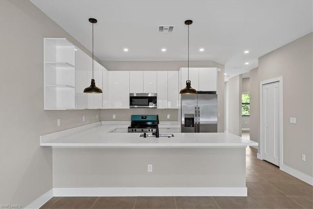 3780 KITTYHAWK DR 3780, Fort Myers, FL 33905