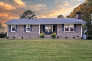 506 Old Wagon Road, Walhalla, SC 29691