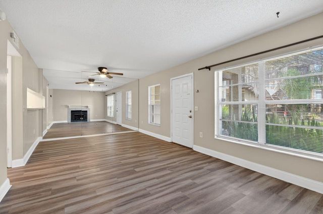 14319 HANGING MOSS CIRCLE 102, Tampa, FL 33613