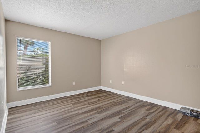 14319 HANGING MOSS CIRCLE 102, Tampa, FL 33613