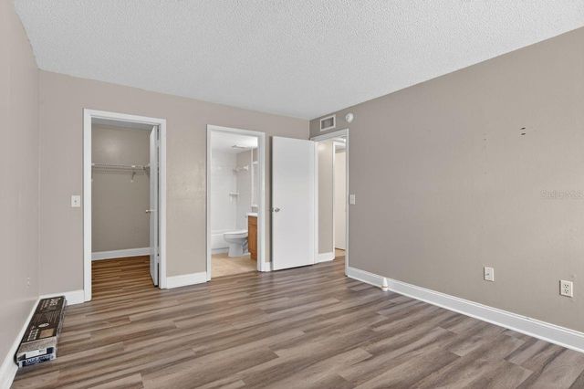 14319 HANGING MOSS CIRCLE 102, Tampa, FL 33613