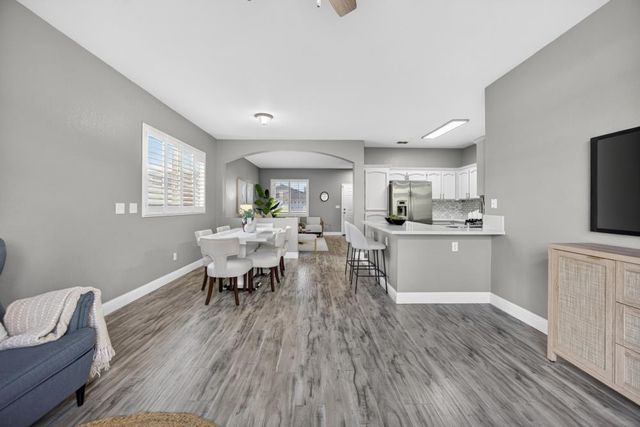 7915 NEYLAND Way, Sacramento, CA 95829