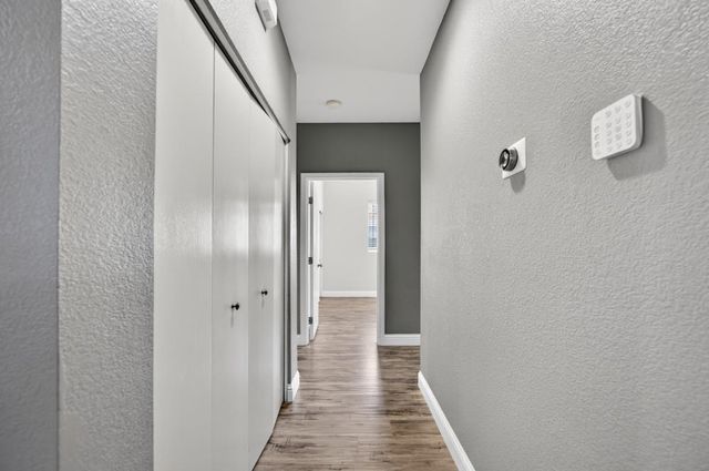 7915 NEYLAND Way, Sacramento, CA 95829