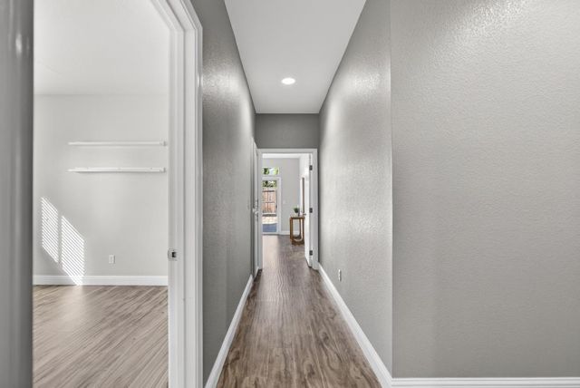 7915 NEYLAND Way, Sacramento, CA 95829