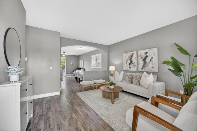 7915 NEYLAND Way, Sacramento, CA 95829