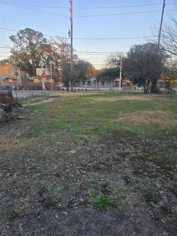 4615 Fulton Street, Houston, TX 77009