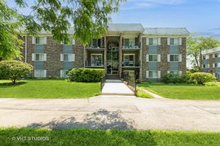1511 N Windsor Drive 305, Arlington Heights, IL 60004