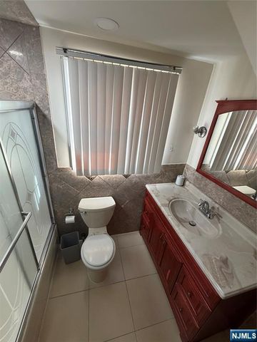 408 Union Street, Carlstadt, NJ 07072