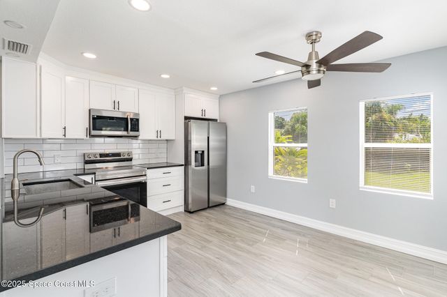 2566 Spence Drive NE, Palm Bay, FL 32905