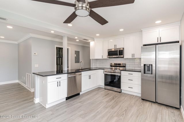 2566 Spence Drive NE, Palm Bay, FL 32905