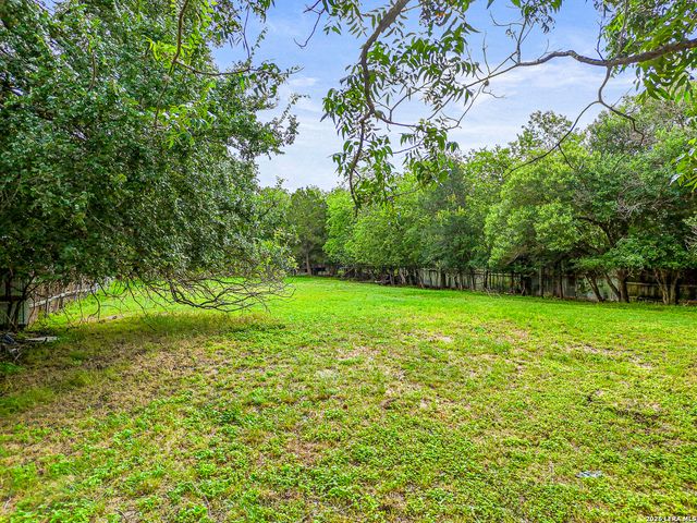 260 N HACKBERRY AVE, New Braunfels, TX 78130