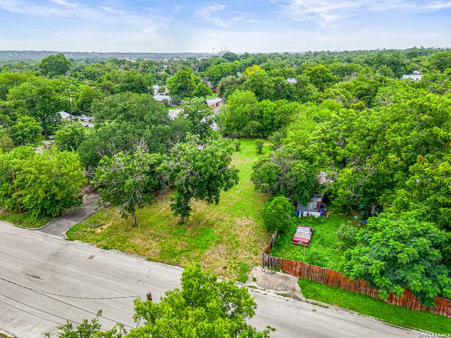 260 N HACKBERRY AVE, New Braunfels, TX 78130