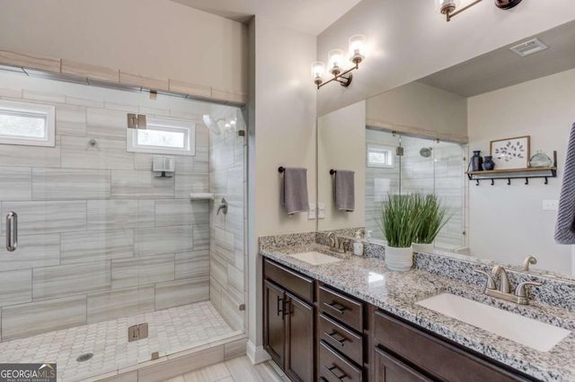 102 Morris Creek Drive, Hoschton, GA 30548