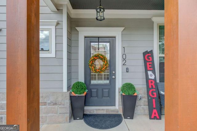 102 Morris Creek Drive, Hoschton, GA 30548