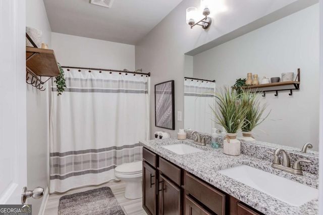 102 Morris Creek Drive, Hoschton, GA 30548