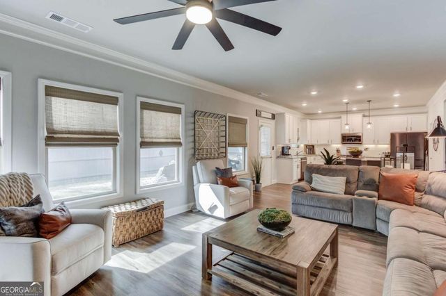 102 Morris Creek Drive, Hoschton, GA 30548