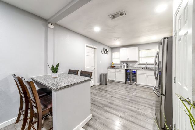 726 Royal Crest, Mesquite, TX 75149