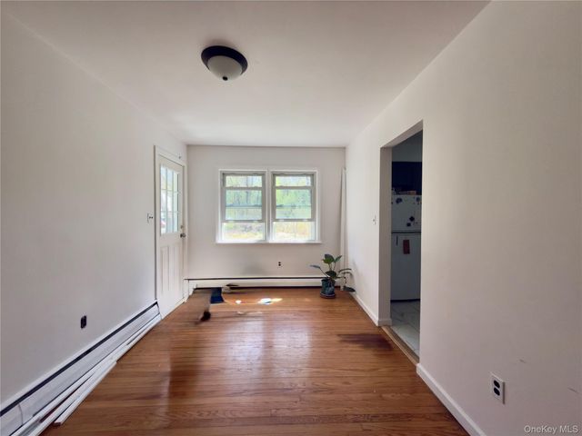 8 King Road, Rhinebeck, NY 12572