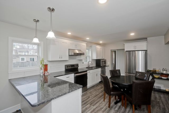 174 Abbott St, Springfield, MA 01118