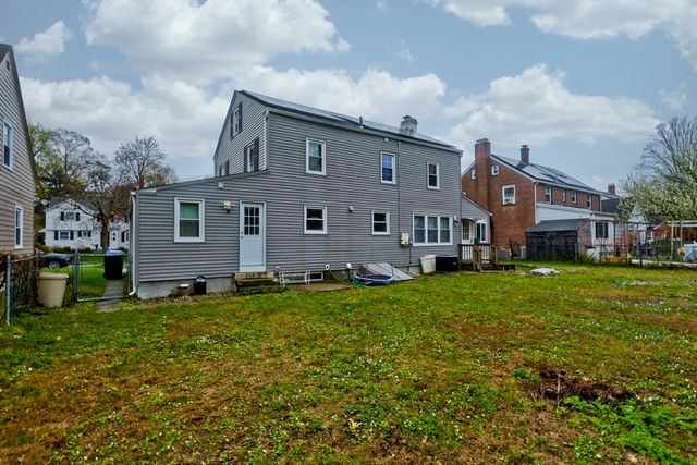 174 Abbott St, Springfield, MA 01118