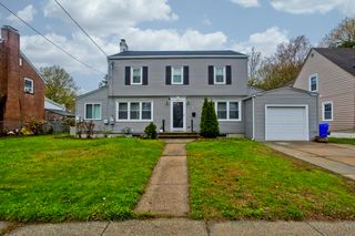 174 Abbott St, Springfield, MA 01118