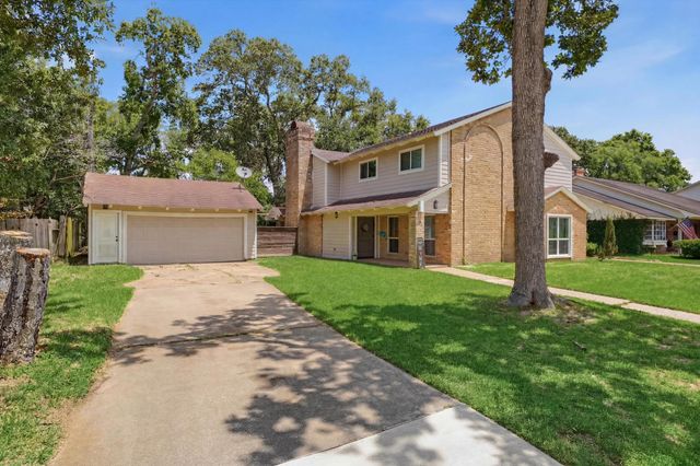 311 Shadow Creek Drive, El Lago, TX 77586