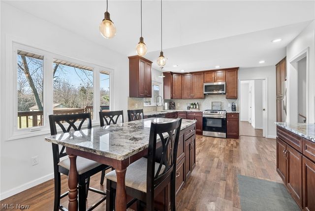 13814 Fox Hills Drive, Novelty, OH 44072