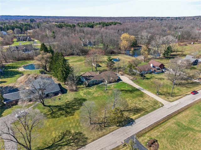 13814 Fox Hills Drive, Novelty, OH 44072