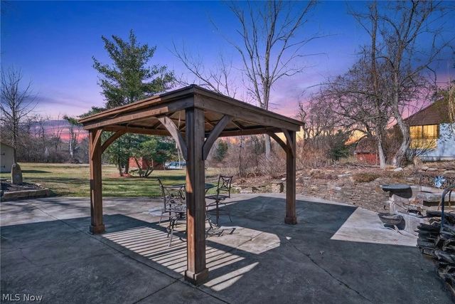 13814 Fox Hills Drive, Novelty, OH 44072