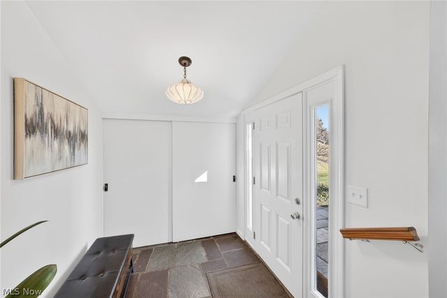 13814 Fox Hills Drive, Novelty, OH 44072