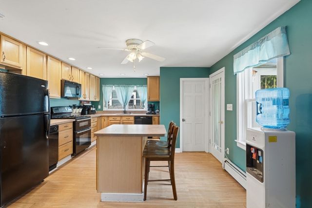 29 Fisher St, North Attleboro, MA 02760