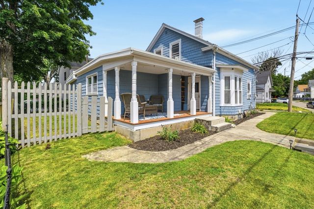 29 Fisher St, North Attleboro, MA 02760