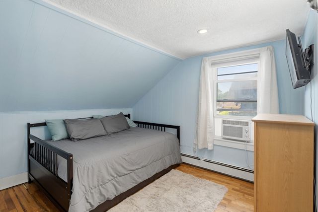 29 Fisher St, North Attleboro, MA 02760