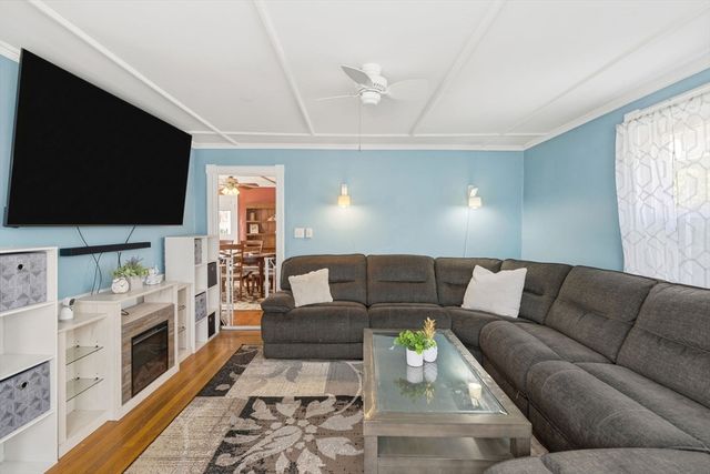 29 Fisher St, North Attleboro, MA 02760