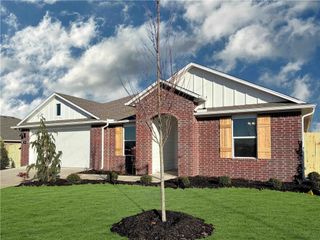 404 Ratliff Avenue, Pea Ridge, AR 72751