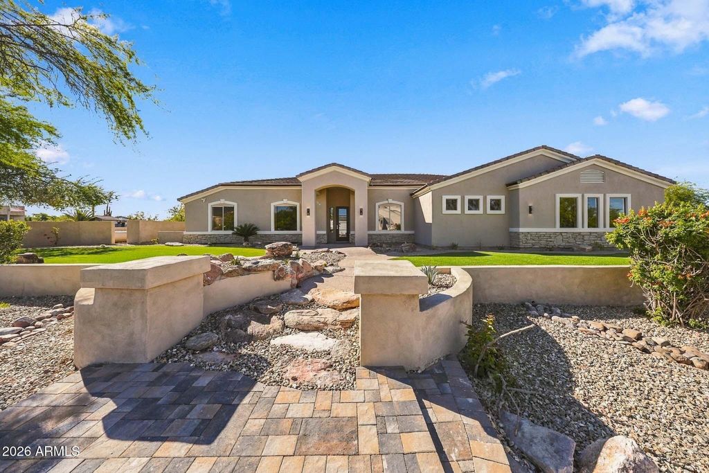 7829 E PLYMOUTH Drive, Mesa, AZ 85207 — exterior