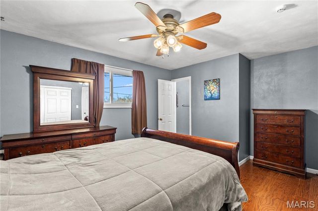 5304 Dixon Drive, Godfrey, IL 62035