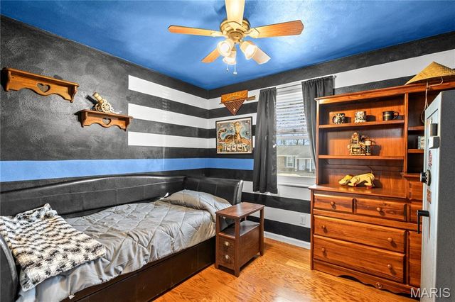 5304 Dixon Drive, Godfrey, IL 62035