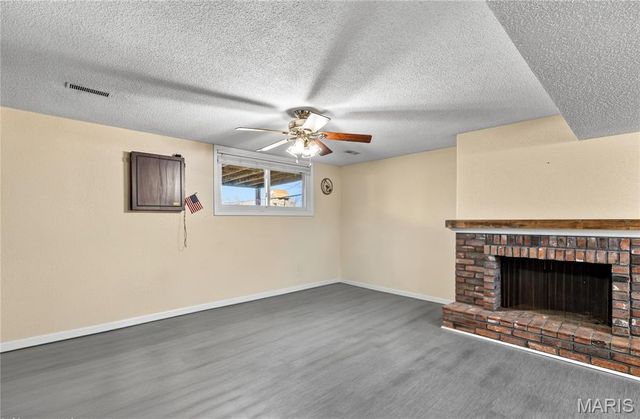 5304 Dixon Drive, Godfrey, IL 62035