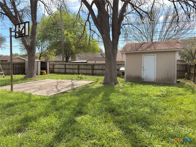 121 Byron Lane, Victoria, TX 77901