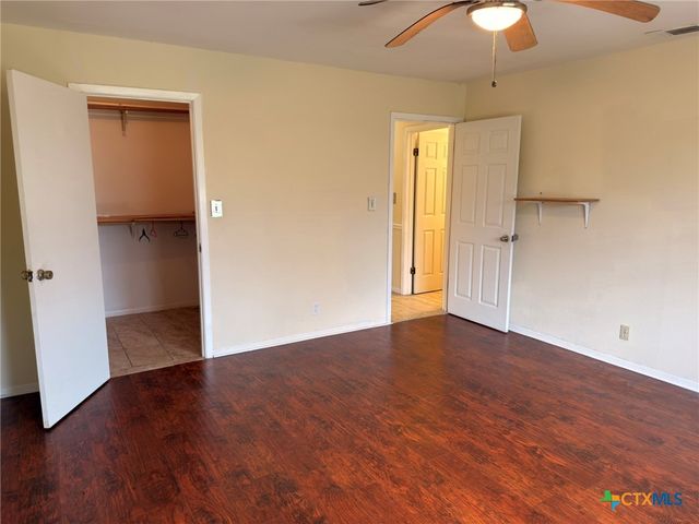 121 Byron Lane, Victoria, TX 77901