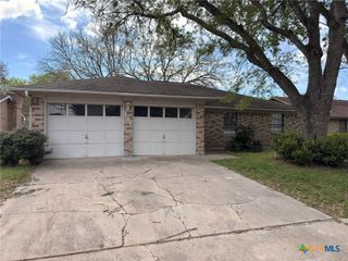121 Byron Lane, Victoria, TX 77901